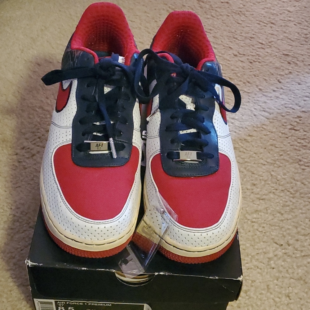 Nike Air Force 1